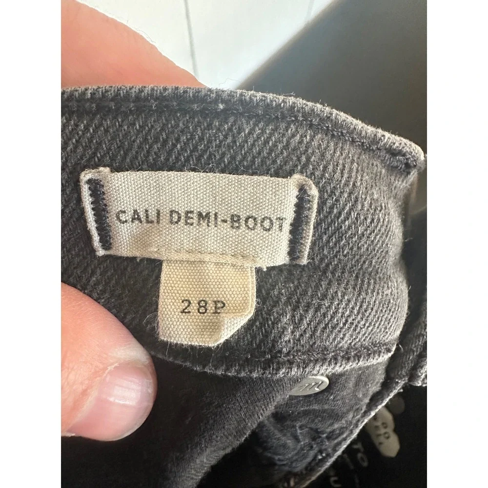 Madewell Women's Black Wash High Rise Crop Flare Jeans Size 28 P‎